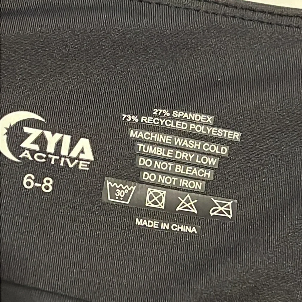 Zyia Active Black mesh Reflective Light and Tight Hi-Rise 7/8 leggings size 6-8 - Picture 11 of 14